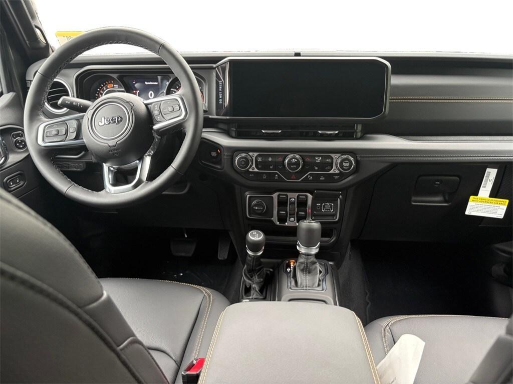 new 2025 Jeep Wrangler car, priced at $55,922