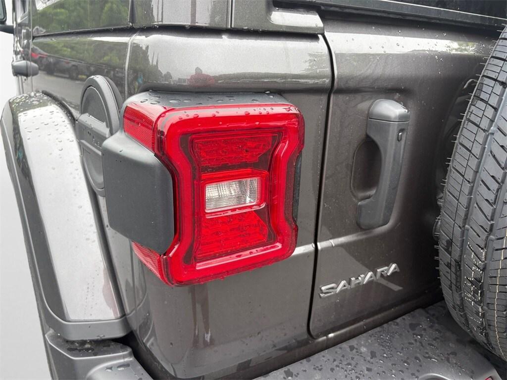 new 2025 Jeep Wrangler car, priced at $55,922