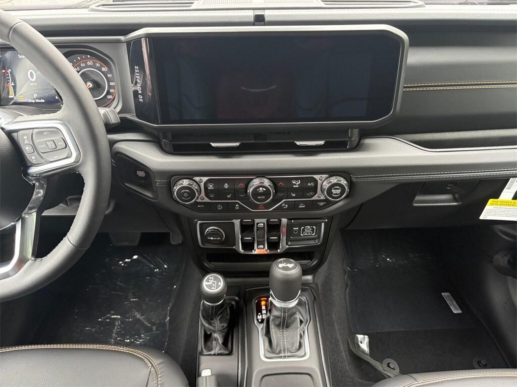 new 2025 Jeep Wrangler car, priced at $55,922