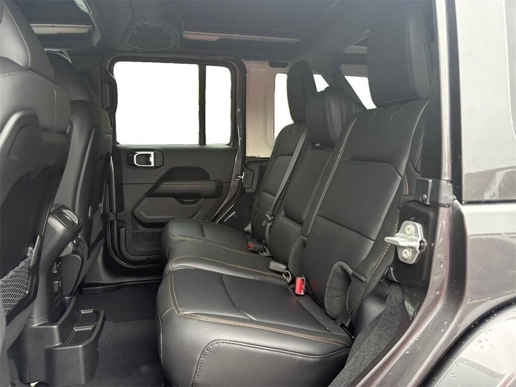 new 2025 Jeep Wrangler car, priced at $55,922