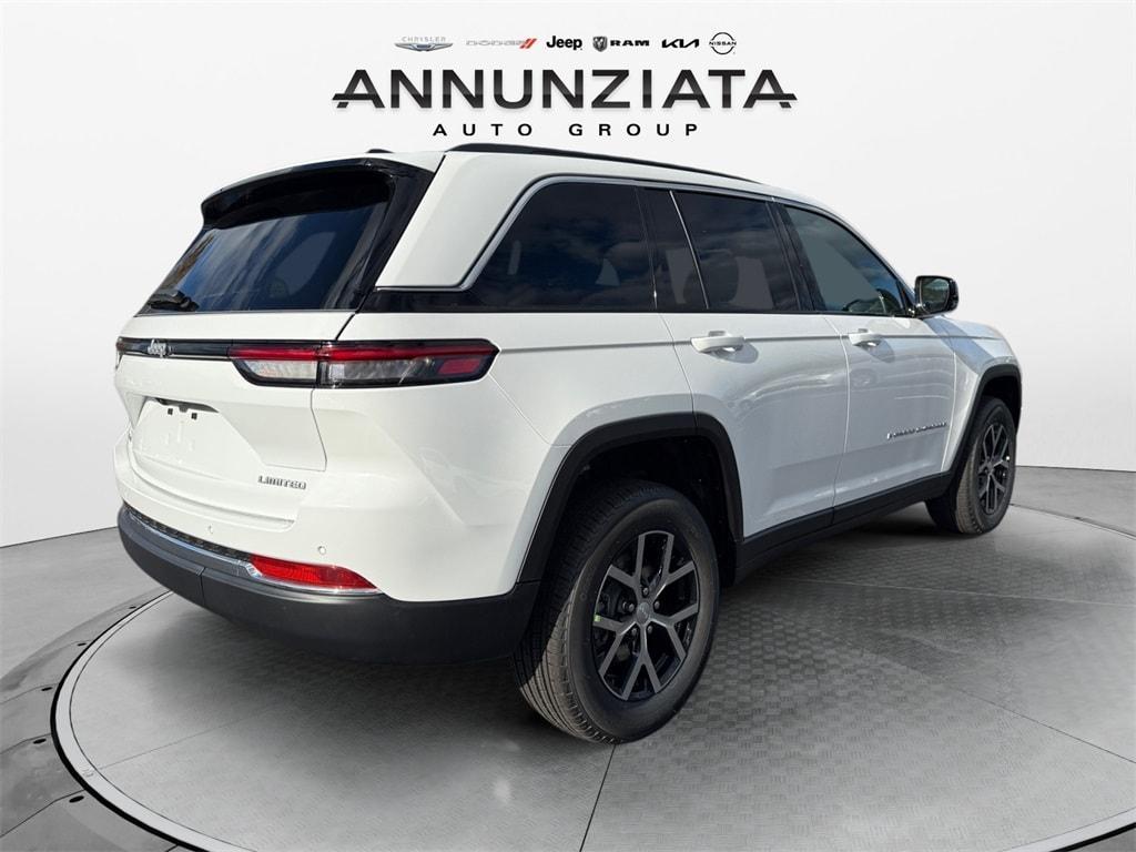 new 2025 Jeep Grand Cherokee car, priced at $45,665