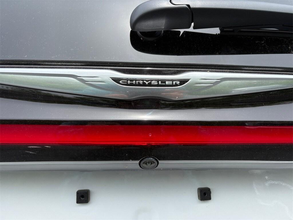 new 2025 Chrysler Pacifica car, priced at $41,752