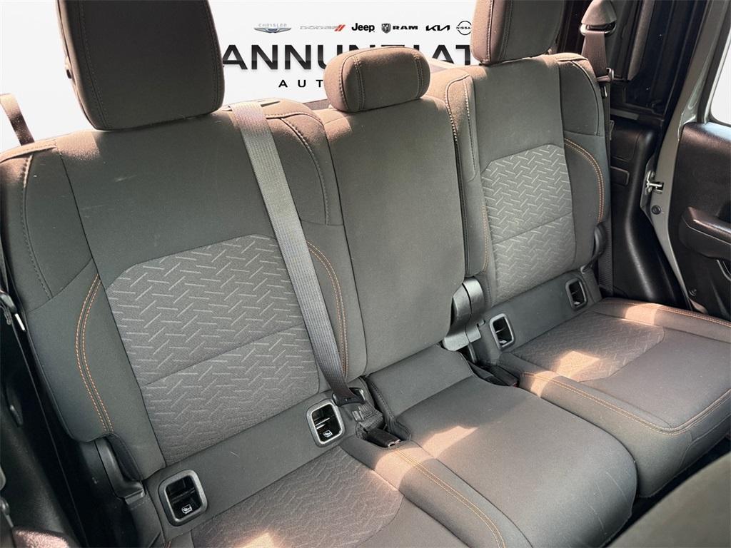 used 2022 Jeep Gladiator car, priced at $35,599