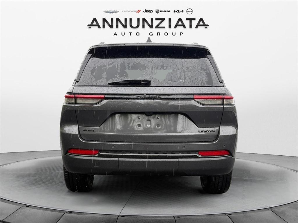 new 2025 Jeep Grand Cherokee car, priced at $50,121