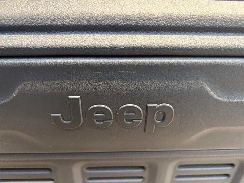 new 2025 Jeep Wrangler car, priced at $50,280