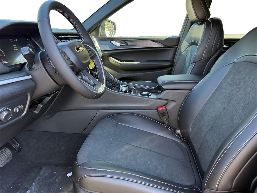 new 2025 Jeep Grand Cherokee L car, priced at $44,230