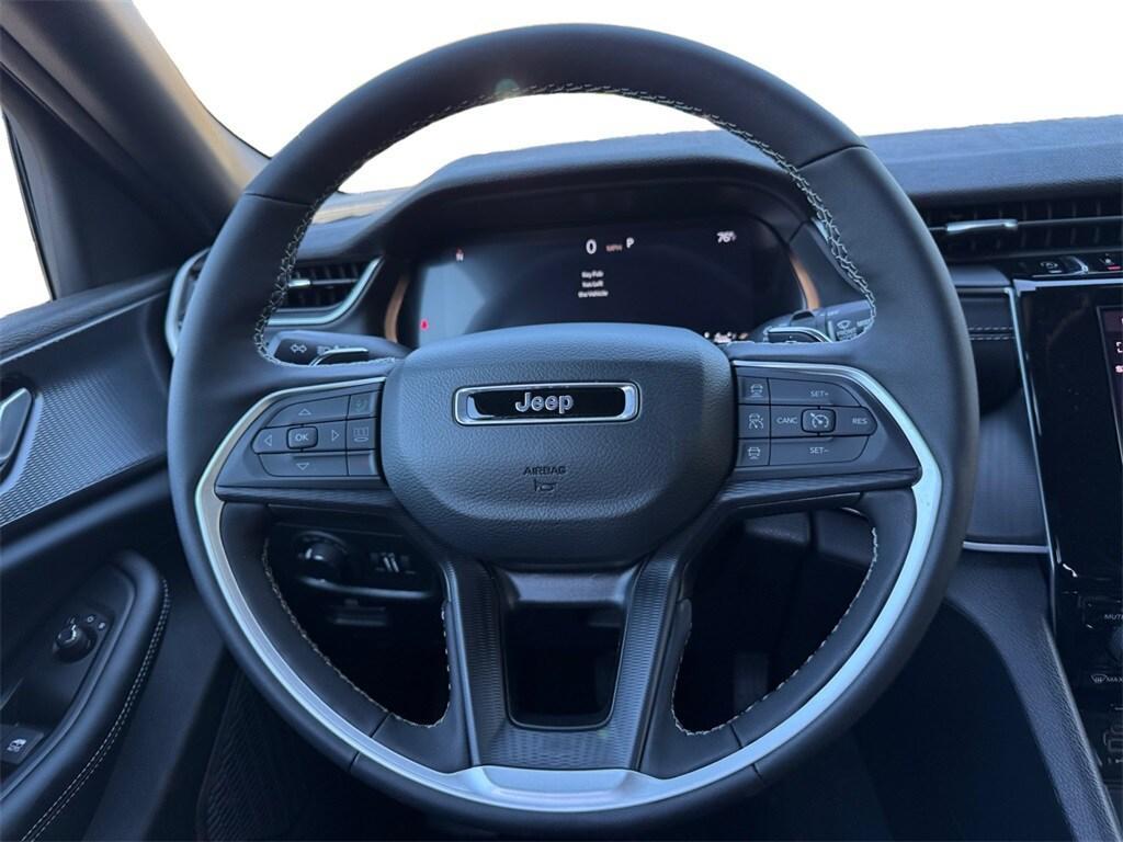 new 2025 Jeep Grand Cherokee car, priced at $44,625