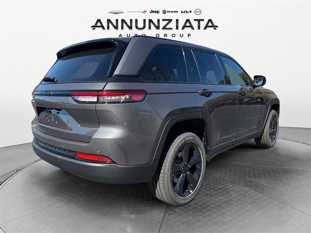 new 2025 Jeep Grand Cherokee car, priced at $44,625