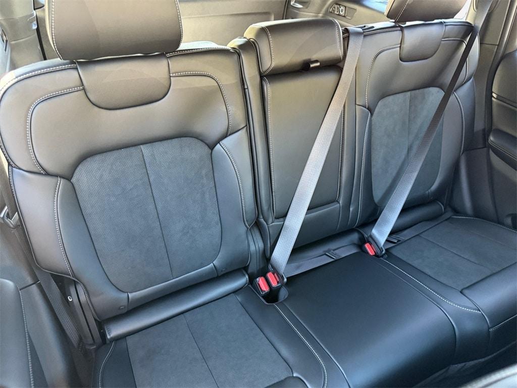 new 2025 Jeep Grand Cherokee car, priced at $44,625