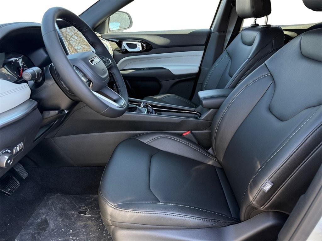 new 2025 Jeep Compass car, priced at $32,435