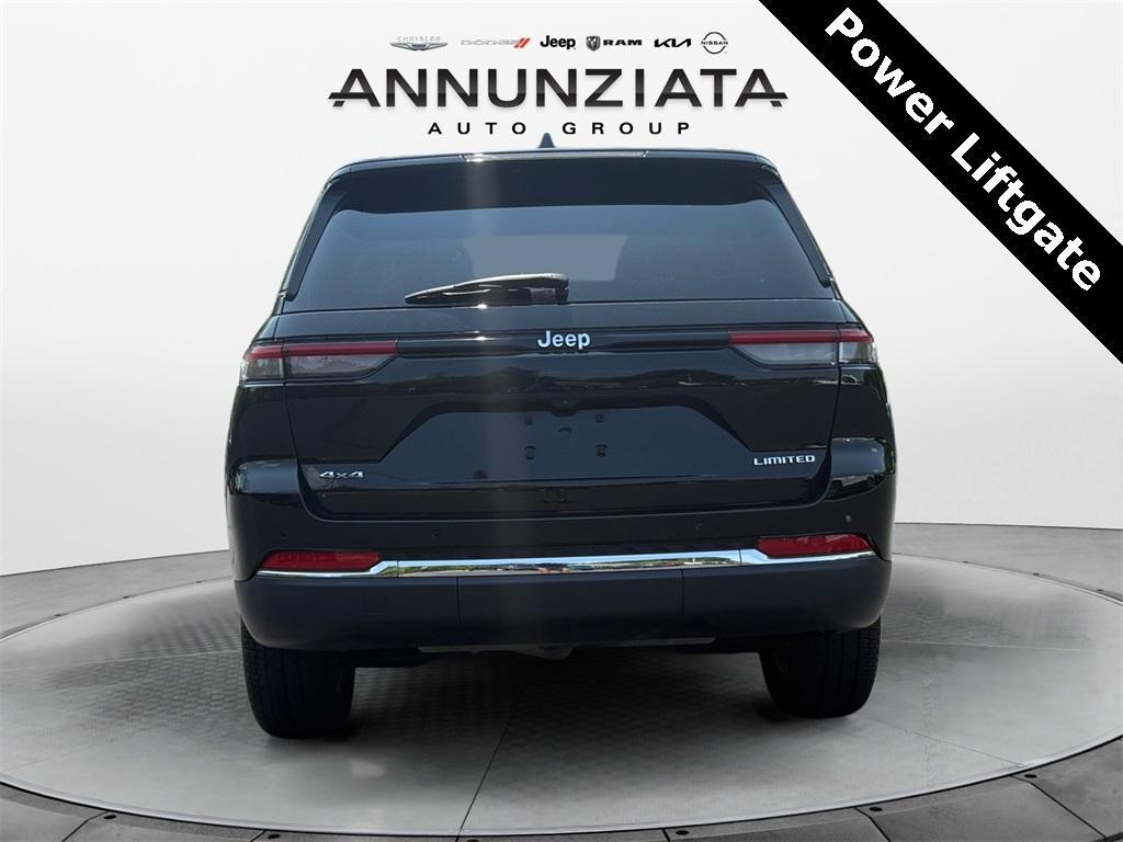 used 2022 Jeep Grand Cherokee car, priced at $35,599