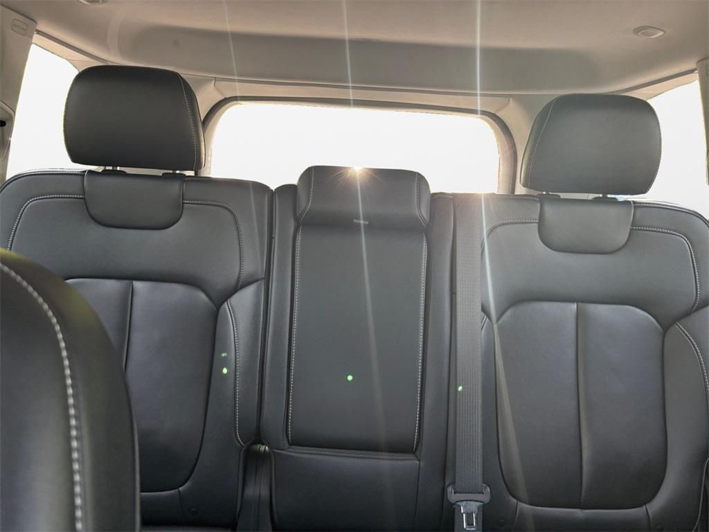 used 2022 Jeep Grand Cherokee car, priced at $35,599
