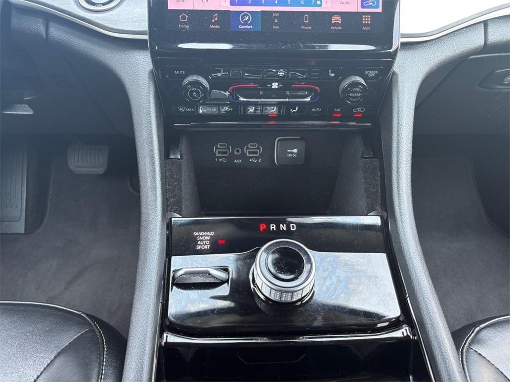 used 2022 Jeep Grand Cherokee car, priced at $35,599