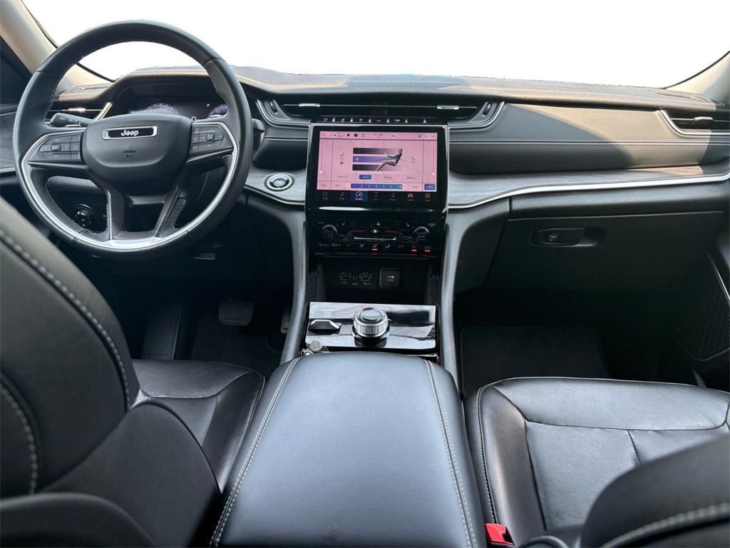used 2022 Jeep Grand Cherokee car, priced at $35,599