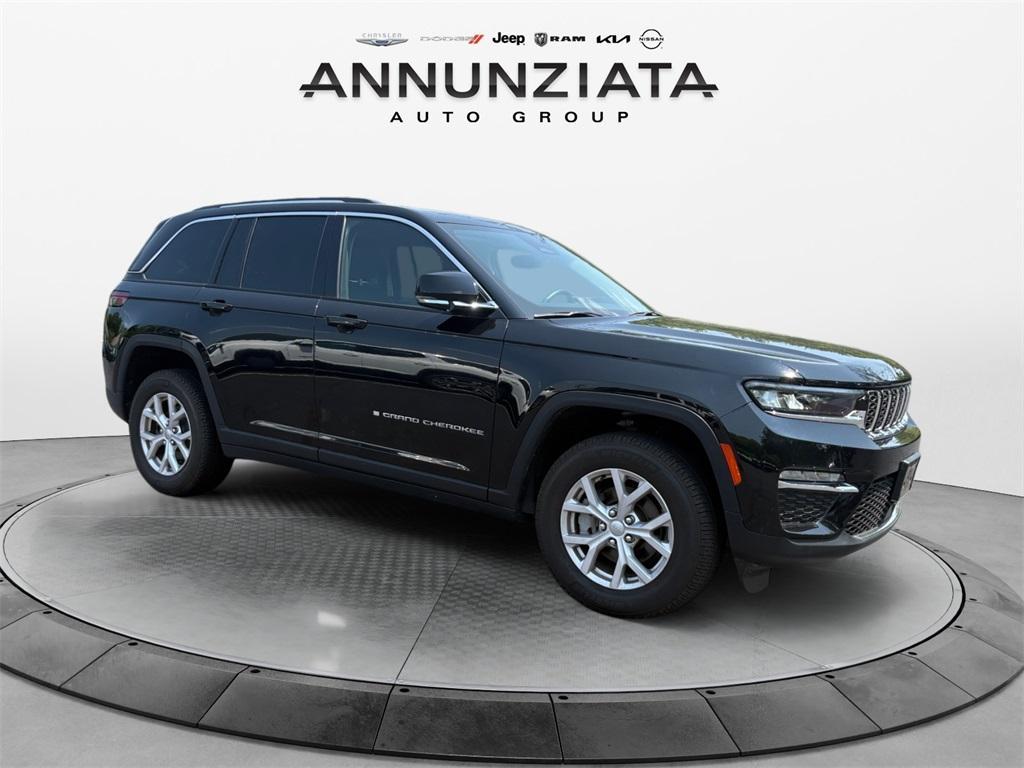 used 2022 Jeep Grand Cherokee car, priced at $35,599
