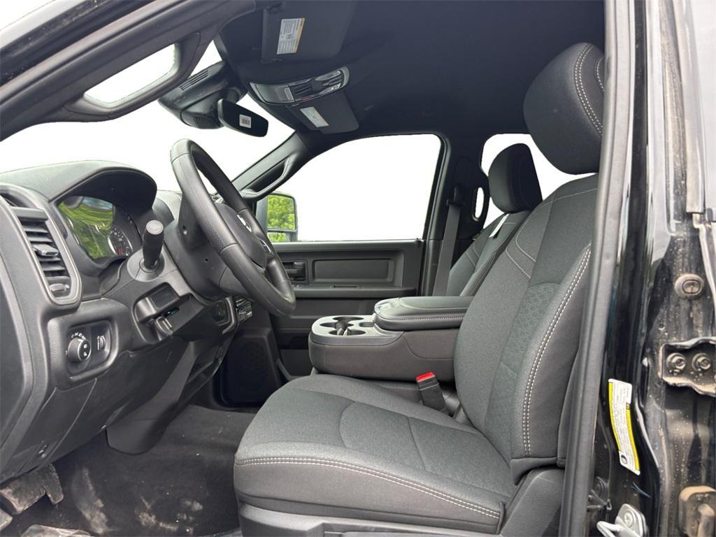 new 2025 Ram 3500 car, priced at $71,185