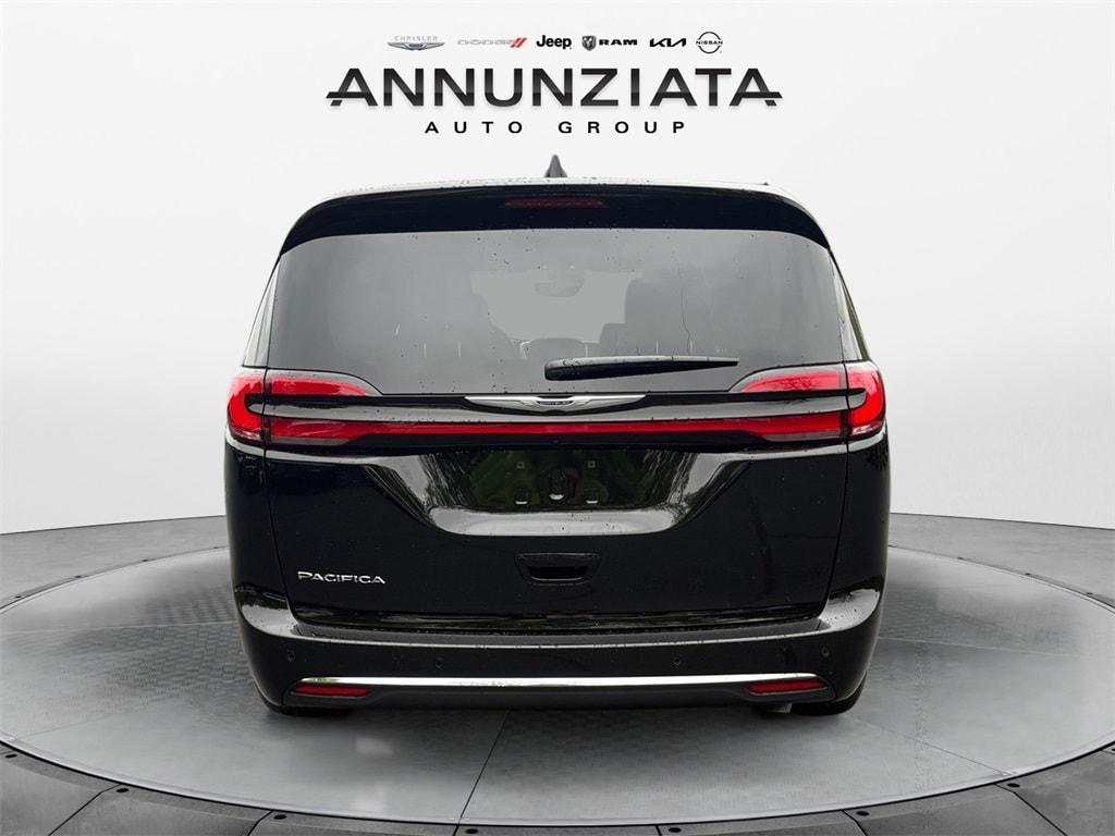 new 2025 Chrysler Pacifica car, priced at $41,752