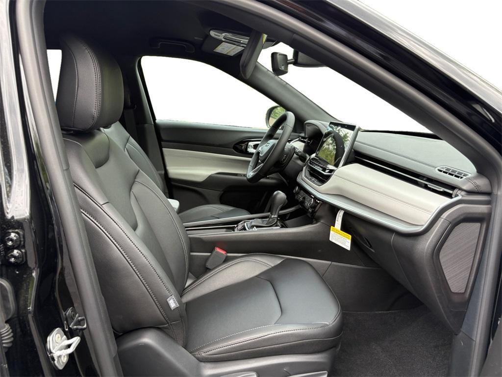 new 2025 Jeep Compass car, priced at $32,843