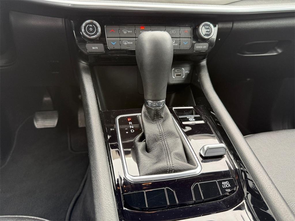 used 2024 Jeep Compass car, priced at $29,299