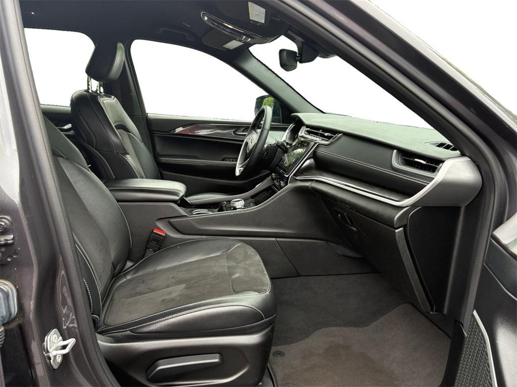 used 2022 Jeep Grand Cherokee car, priced at $34,499