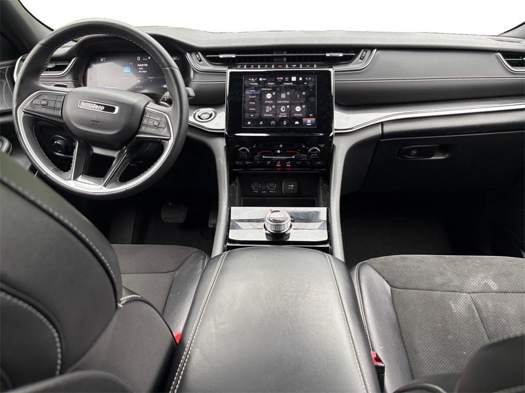 used 2022 Jeep Grand Cherokee car, priced at $34,499