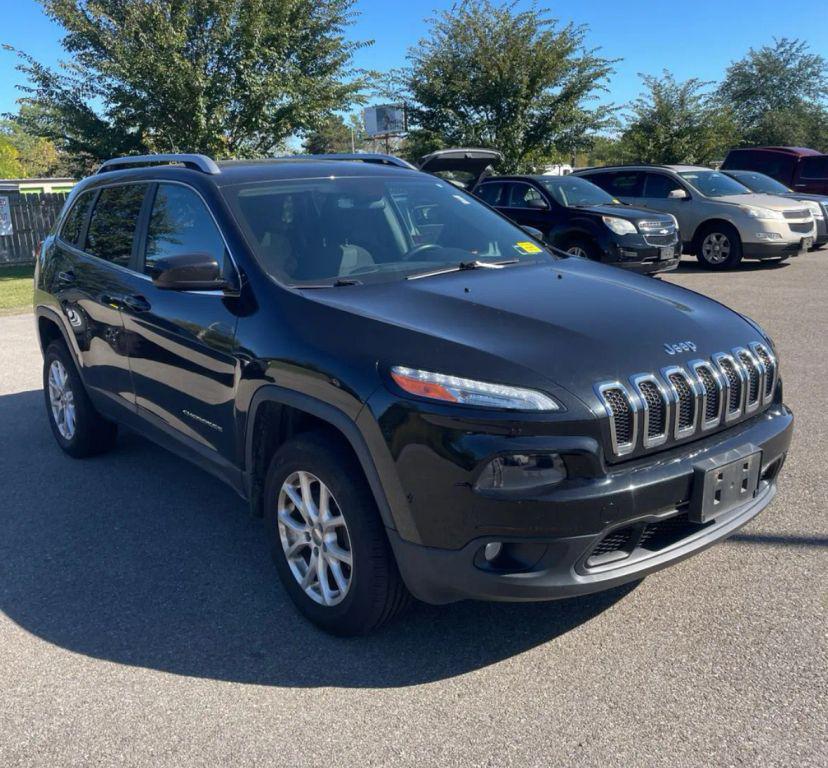 used 2015 Jeep Cherokee car, priced at $8,595