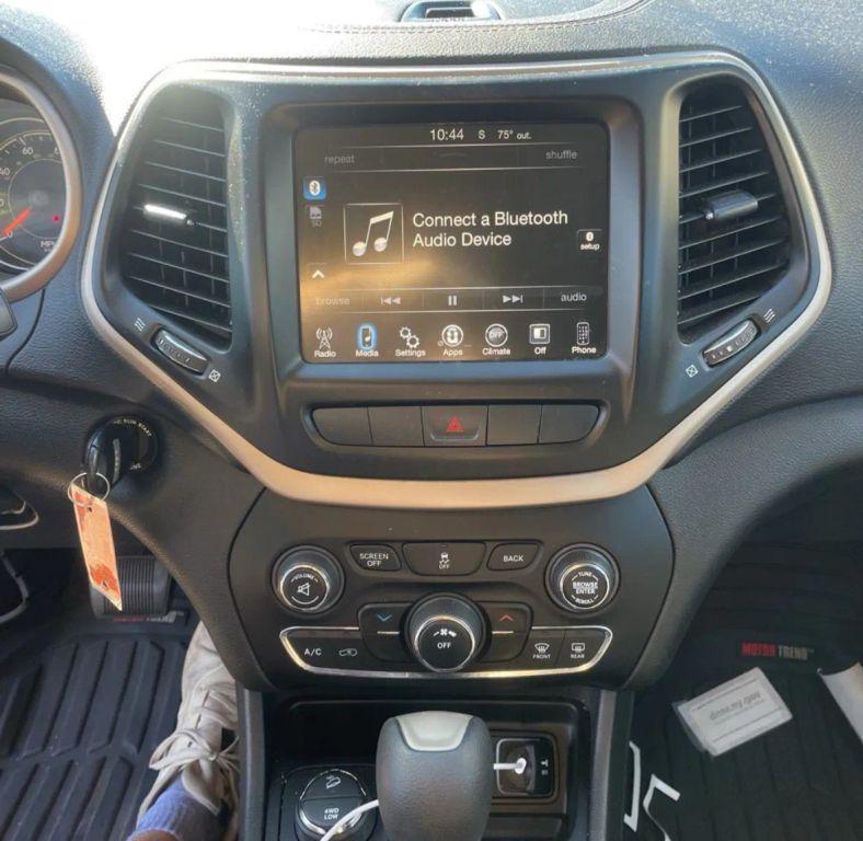 used 2015 Jeep Cherokee car, priced at $8,595