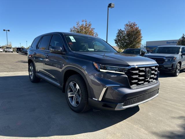 new 2025 Honda Pilot car, priced at $47,725