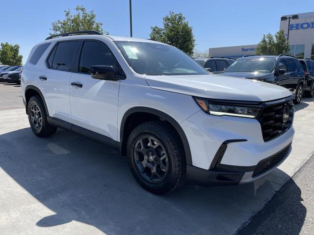 new 2025 Honda Pilot car, priced at $50,950