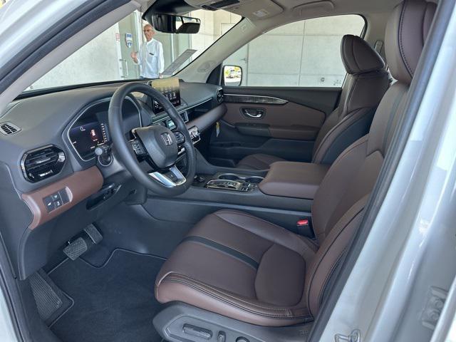 new 2025 Honda Pilot car, priced at $55,715