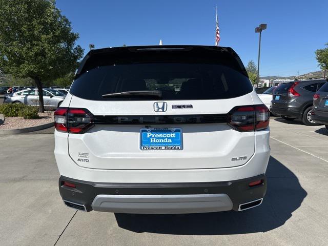 new 2025 Honda Pilot car, priced at $55,715