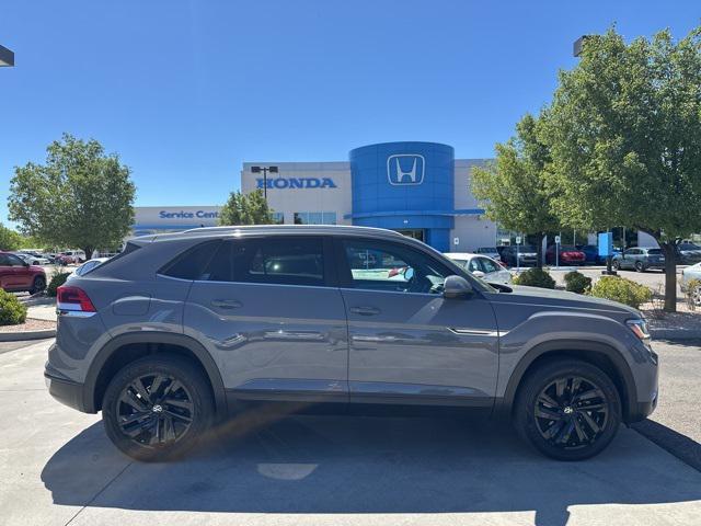 used 2022 Volkswagen Atlas Cross Sport car, priced at $20,953