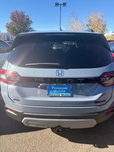new 2025 Honda Pilot car, priced at $51,305