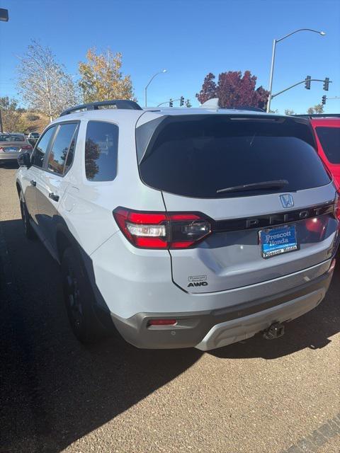 new 2025 Honda Pilot car, priced at $51,305