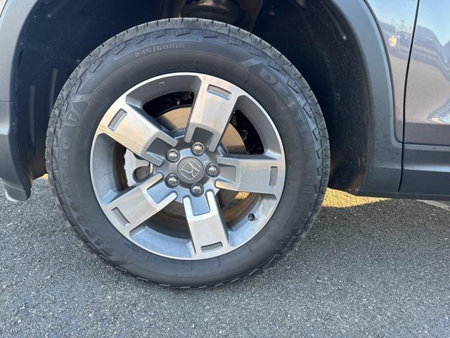 used 2025 Honda Ridgeline car, priced at $40,000