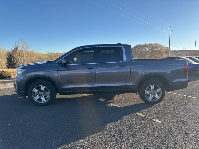 used 2025 Honda Ridgeline car, priced at $40,000