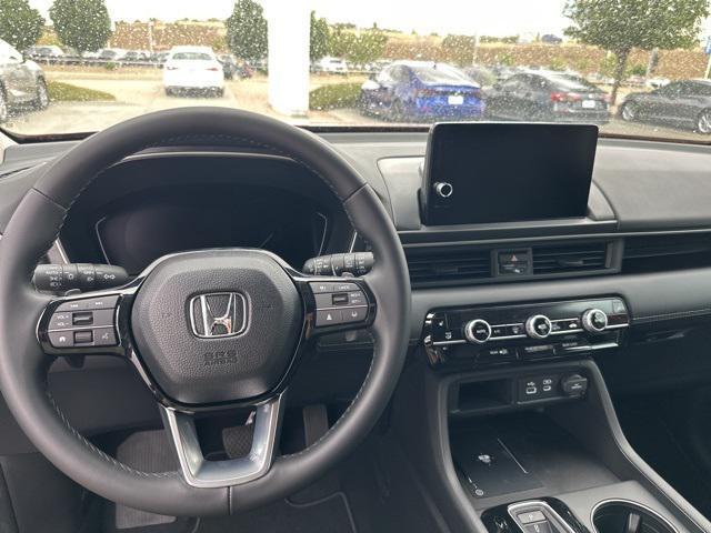 new 2025 Honda Pilot car, priced at $49,705
