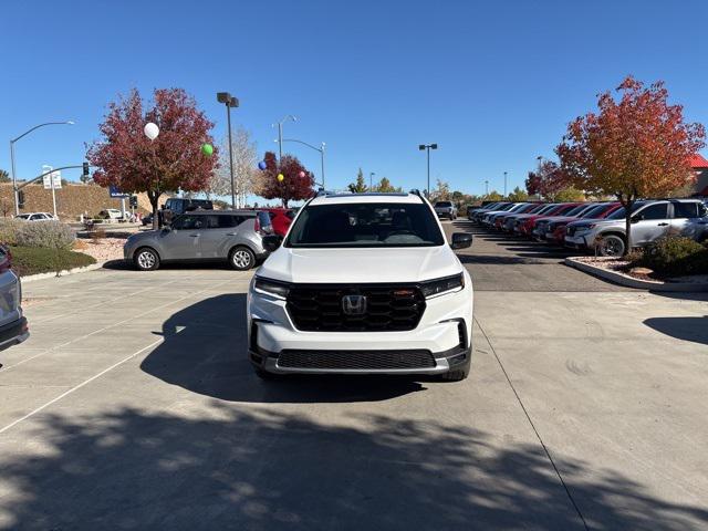 used 2025 Honda Pilot car, priced at $45,617