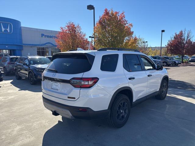 used 2025 Honda Pilot car, priced at $45,617