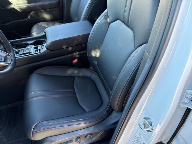 used 2025 Honda Pilot car, priced at $45,617