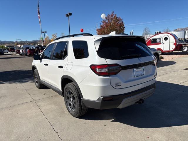 used 2025 Honda Pilot car, priced at $45,617