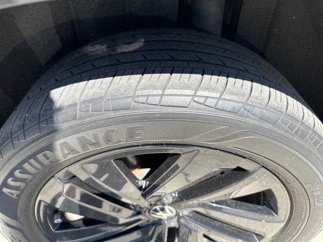 used 2022 Volkswagen Atlas Cross Sport car, priced at $24,500