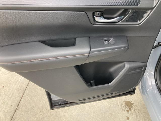 used 2024 Honda CR-V Hybrid car, priced at $33,000