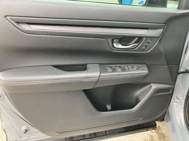 used 2024 Honda CR-V Hybrid car, priced at $33,000