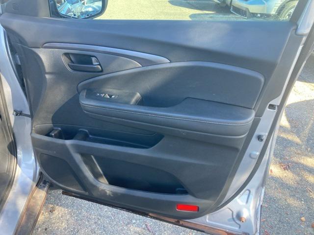 used 2022 Honda Passport car, priced at $31,999