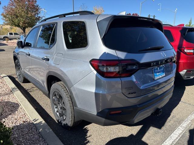 new 2025 Honda Pilot car, priced at $51,375