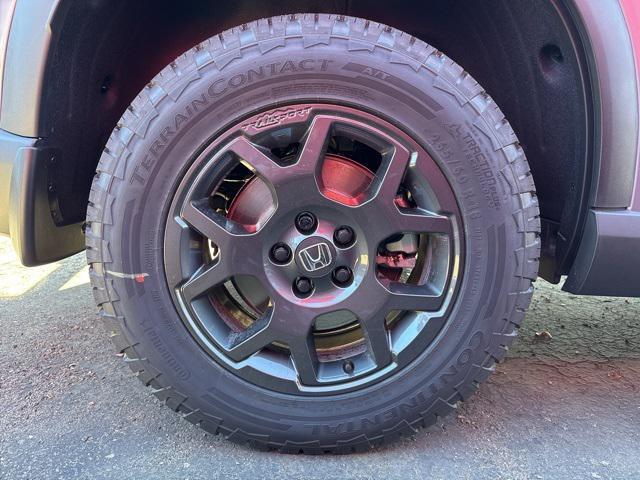 new 2025 Honda Pilot car, priced at $51,375