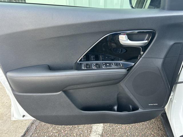 used 2018 Kia Niro car, priced at $15,384