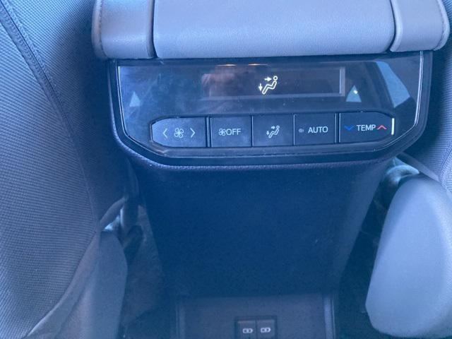 used 2022 Toyota Highlander car, priced at $27,800