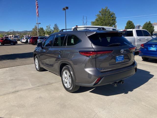 used 2022 Toyota Highlander car, priced at $27,800